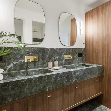 Zerania Selana * Rhodes City