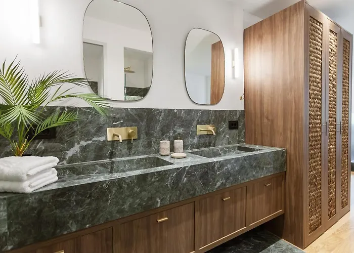 Zerania Selana * Rhodes City